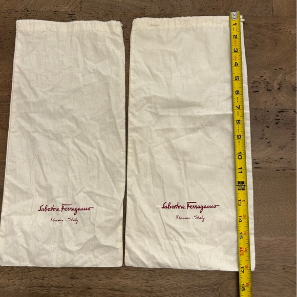 Ferragamo show dust bags - Picture 2 of 3